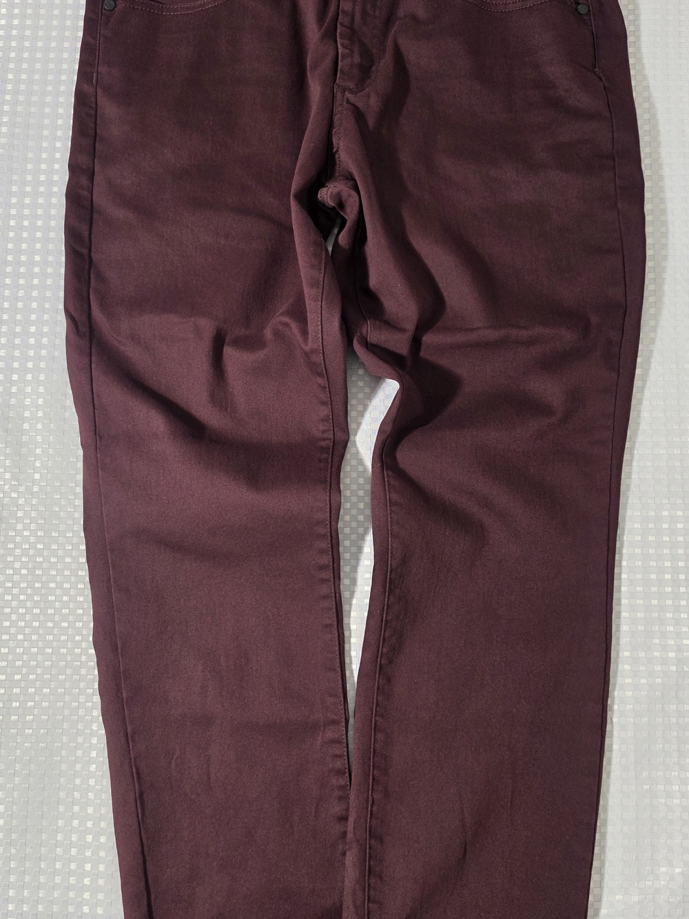Fried-Denim Slim Fit Jeans - Burgundy / Maroon (34 x 30)